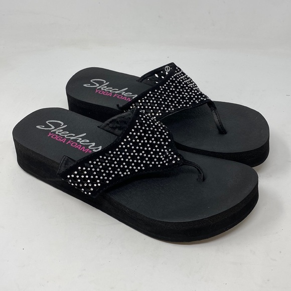 Skechers Shoes Skechers Yoga Foam Vinyasa Wedge Flip Flop Sandals